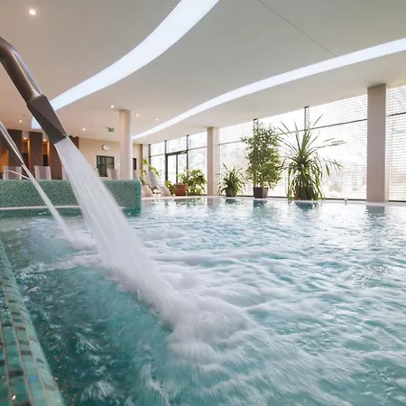 Imola Platan فندق