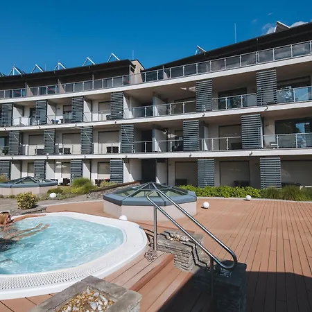 Imola Platan فندق 4*