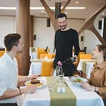 Imola Platán 4* Eger