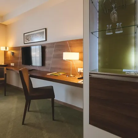 Imola Platán Szálloda 4*