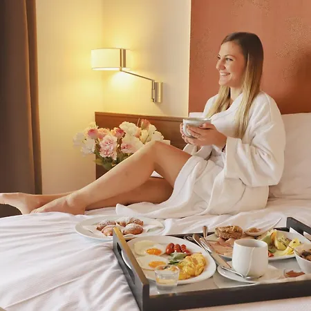 Imola Platan 4* Eger